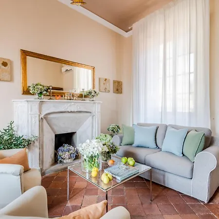 Apartment Antico Sogno With View In A Lucca