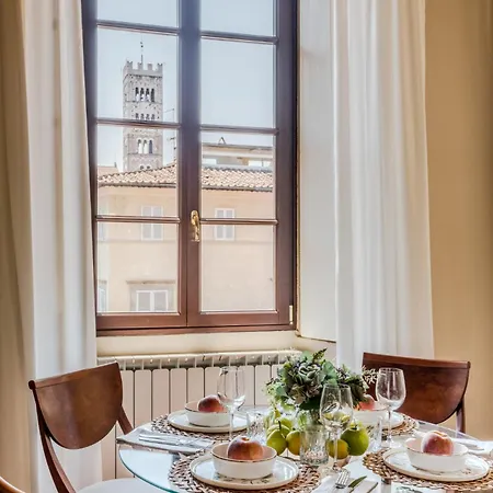 Antico Sogno With View In A Apartment Lucca