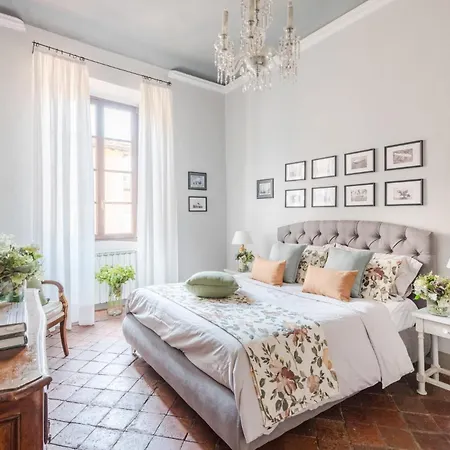 Апартаменты Antico Sogno With View In A