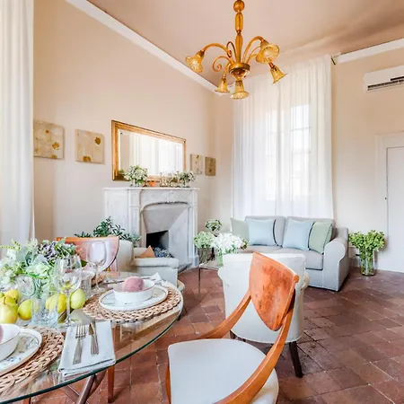 Apartment Antico Sogno With View In A